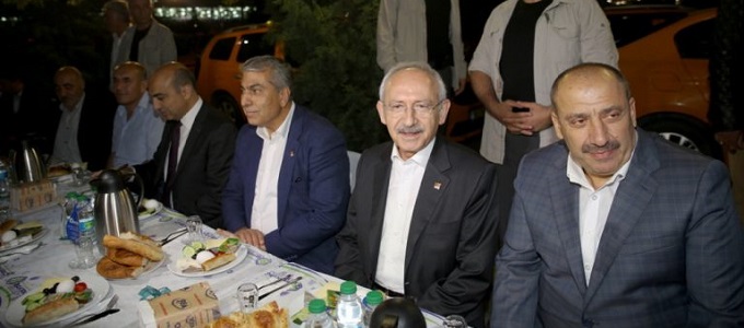 Kılıçdaroğlu Taksicilerle Sahur Yaptı